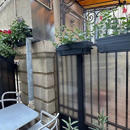 Casa De Povesti - Calea Victoriei Appartement Boekarest Buitenkant foto