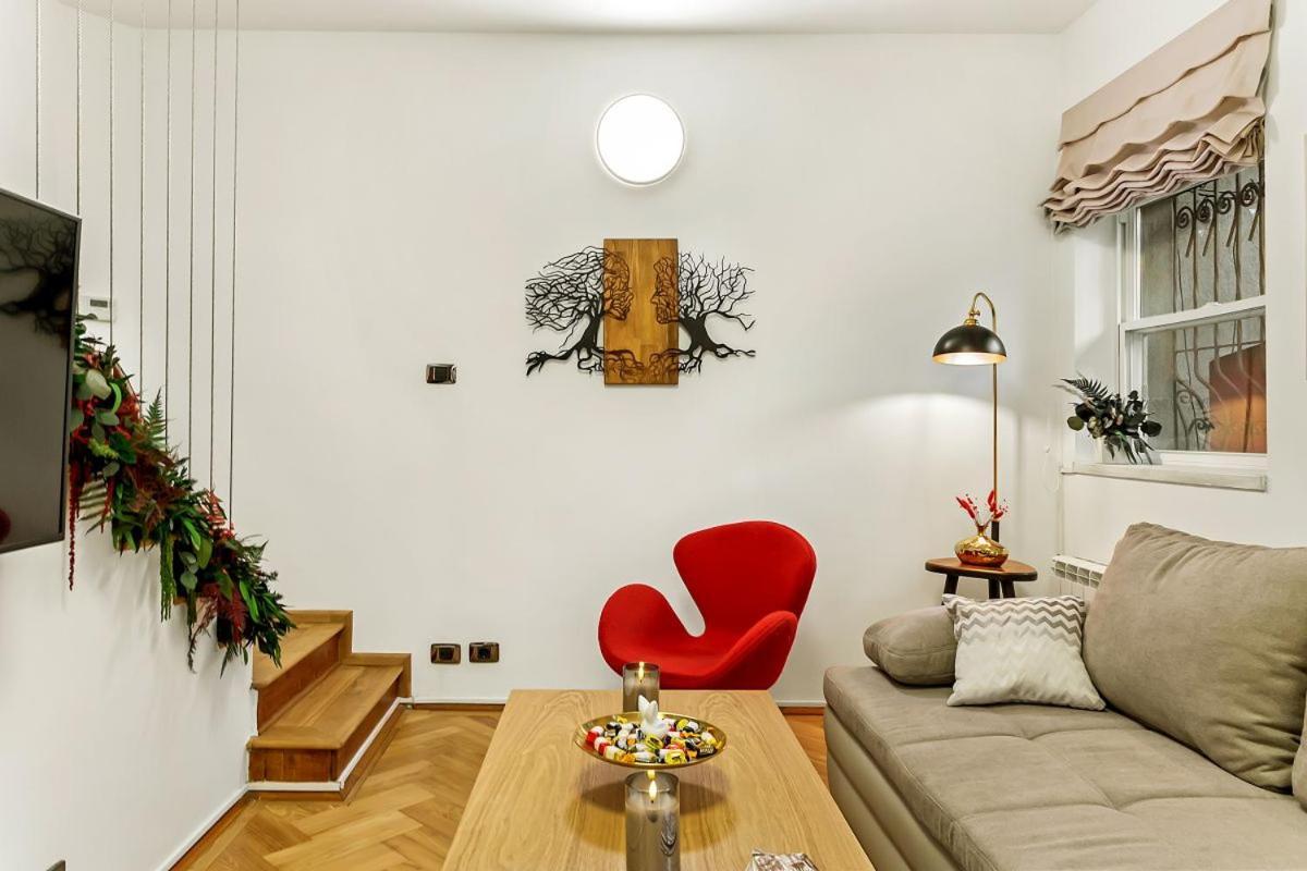 Casa De Povesti - Calea Victoriei Appartement Boekarest Buitenkant foto