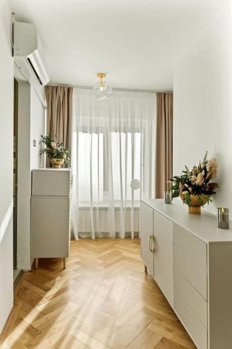Casa De Povesti - Calea Victoriei Appartement Boekarest Buitenkant foto