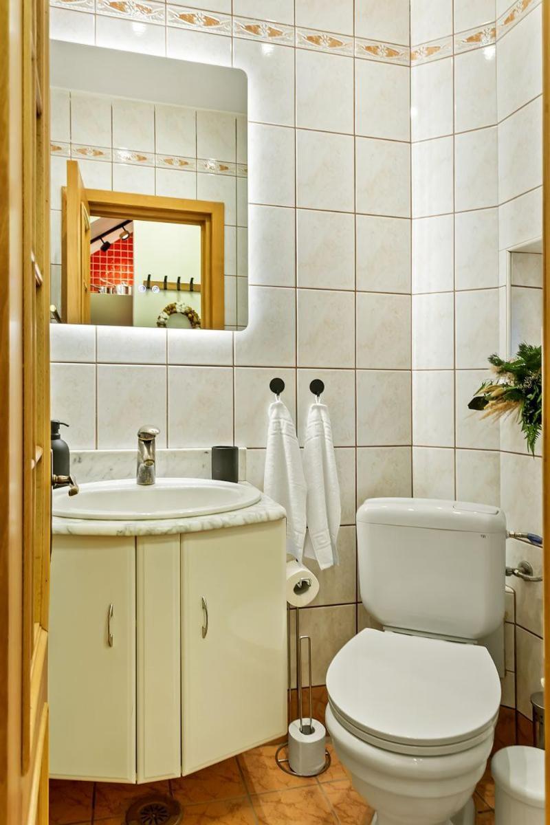 Casa De Povesti - Calea Victoriei Appartement Boekarest Buitenkant foto
