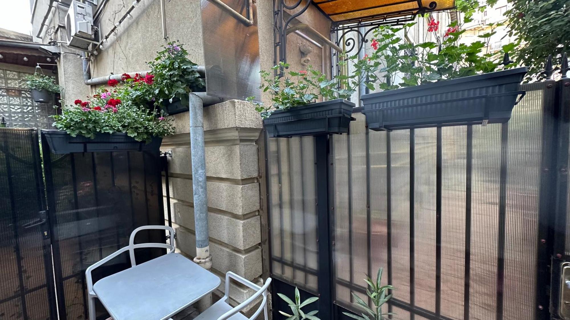 Casa De Povesti - Calea Victoriei Appartement Boekarest Buitenkant foto